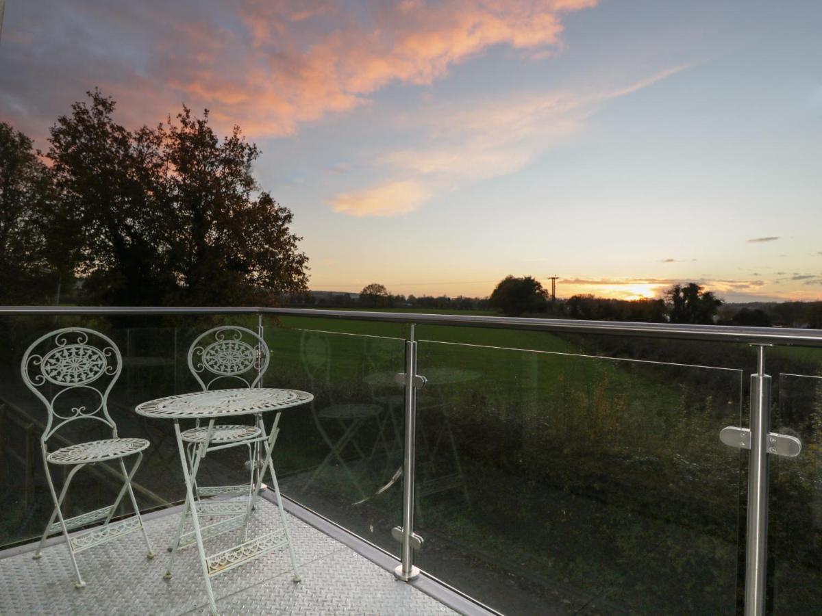 Apartament Upper Annex Calne Zewnętrze zdjęcie