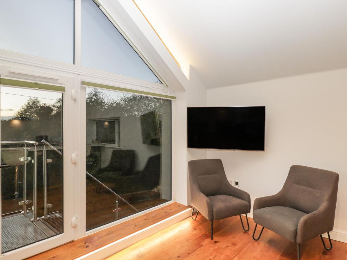 Apartament Upper Annex Calne Zewnętrze zdjęcie
